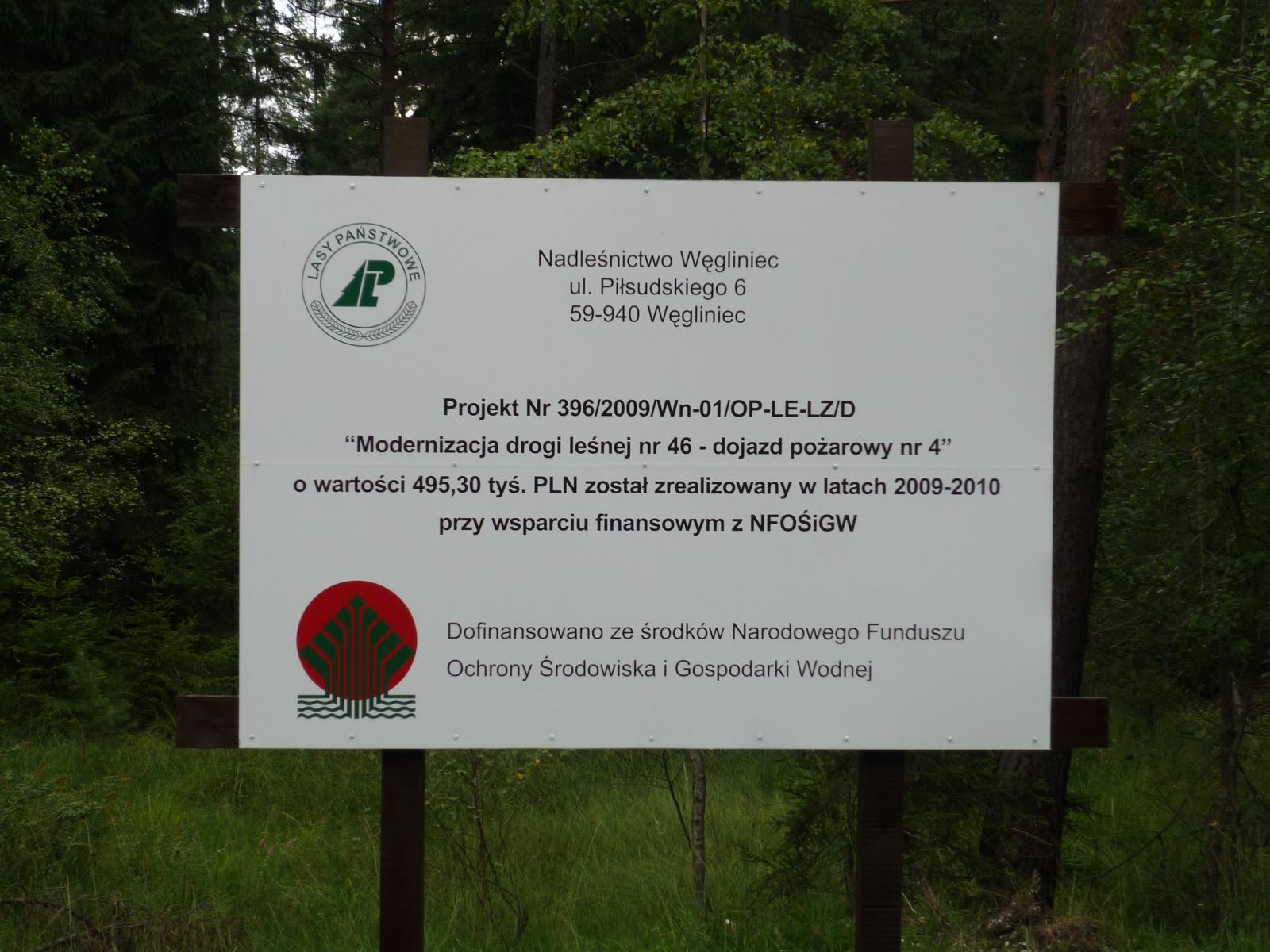 Tablica informacyjna przy drodze nr 46 (Fot. Wiesław Urbański)